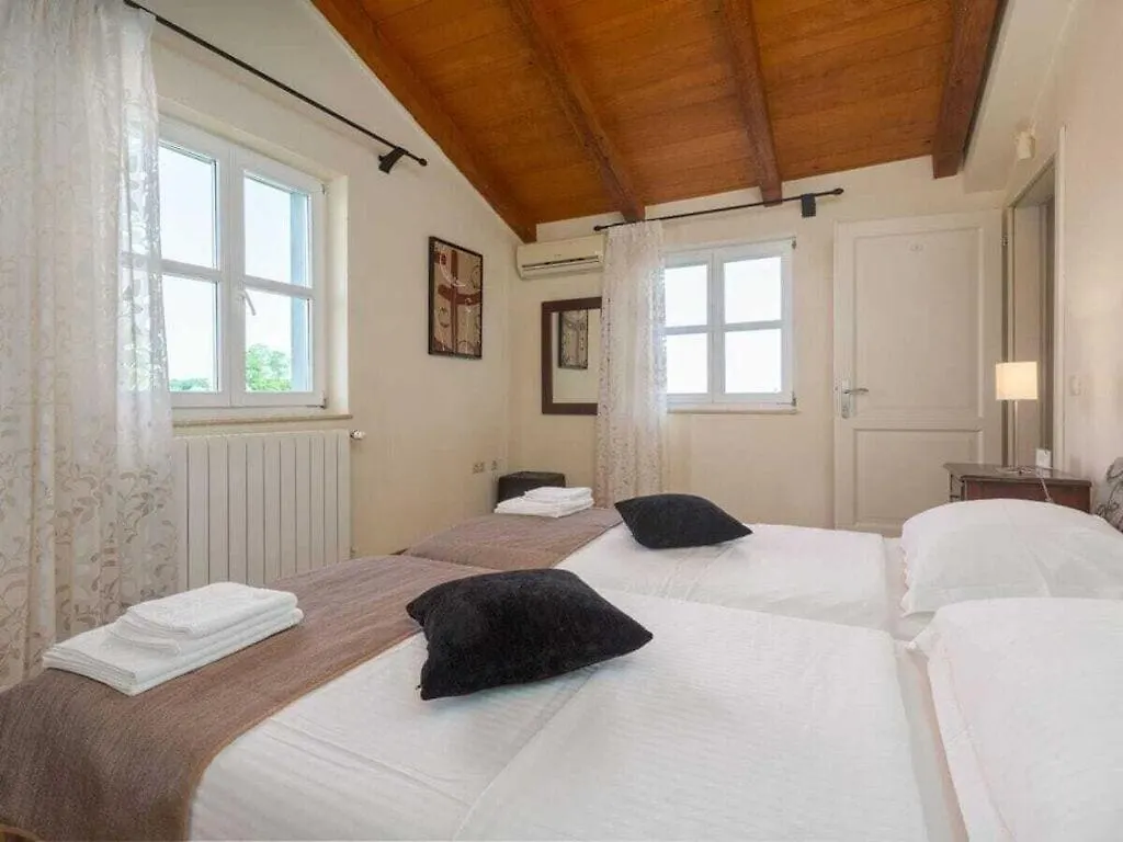 Santa Maria Domenica For Up To 12 Persons Villa Kastelir