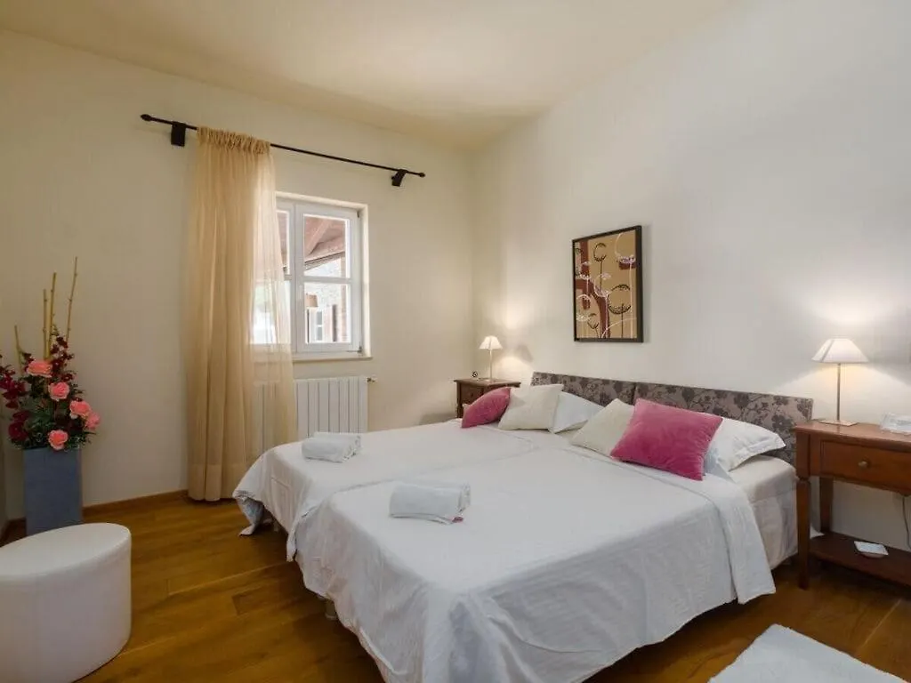 Santa Maria Domenica For Up To 12 Persons Villa Kastelir