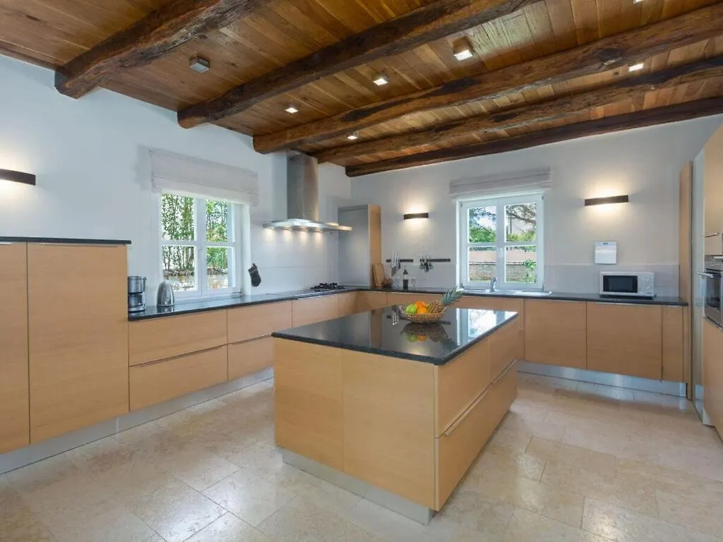 Santa Maria Domenica For Up To 12 Persons Villa Kastelir