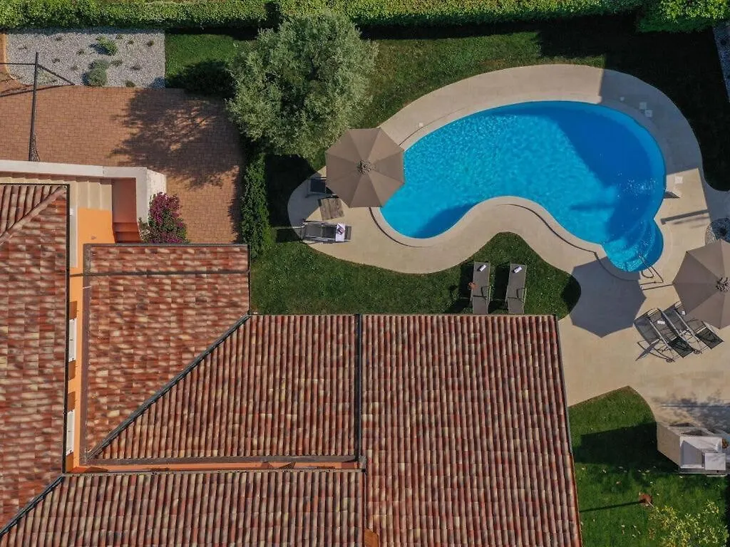 Santa Maria Domenica For Up To 12 Persons Villa Kastelir 0*,  Croatia