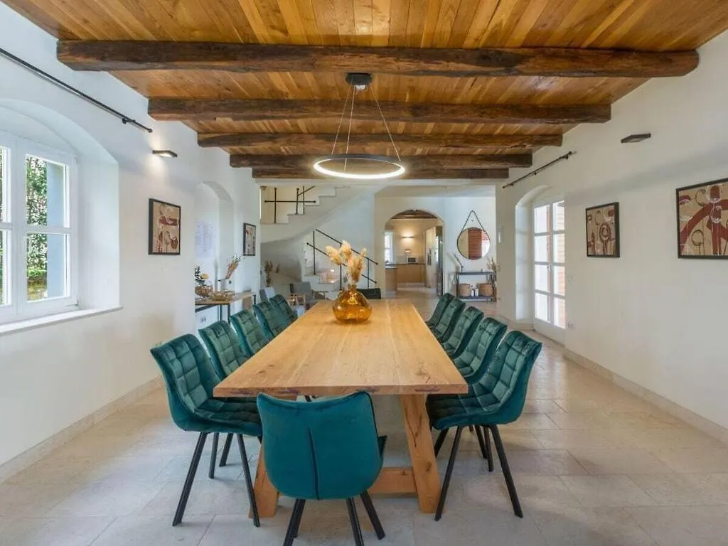 Santa Maria Domenica For Up To 12 Persons Villa Kastelir 0*,