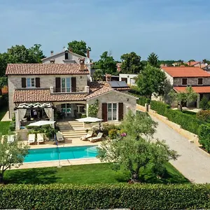 Elizabet Villa
